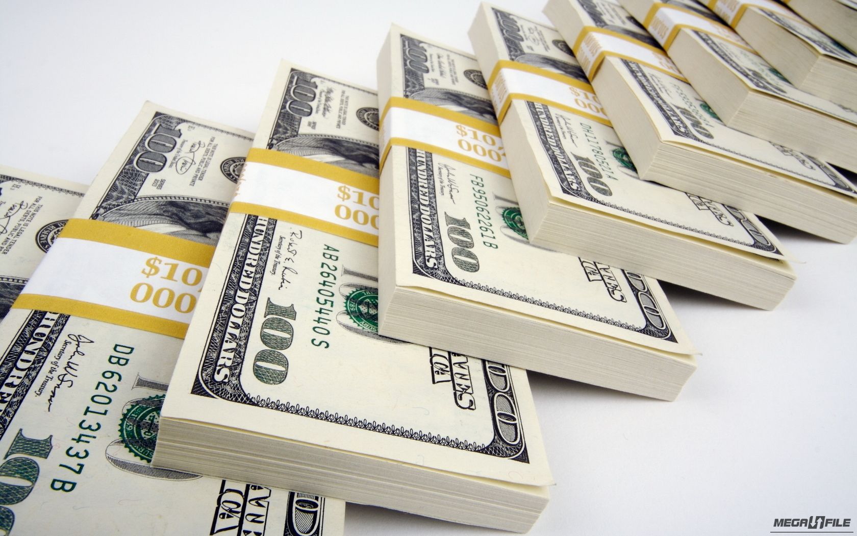 Почему банки не продают доллары?