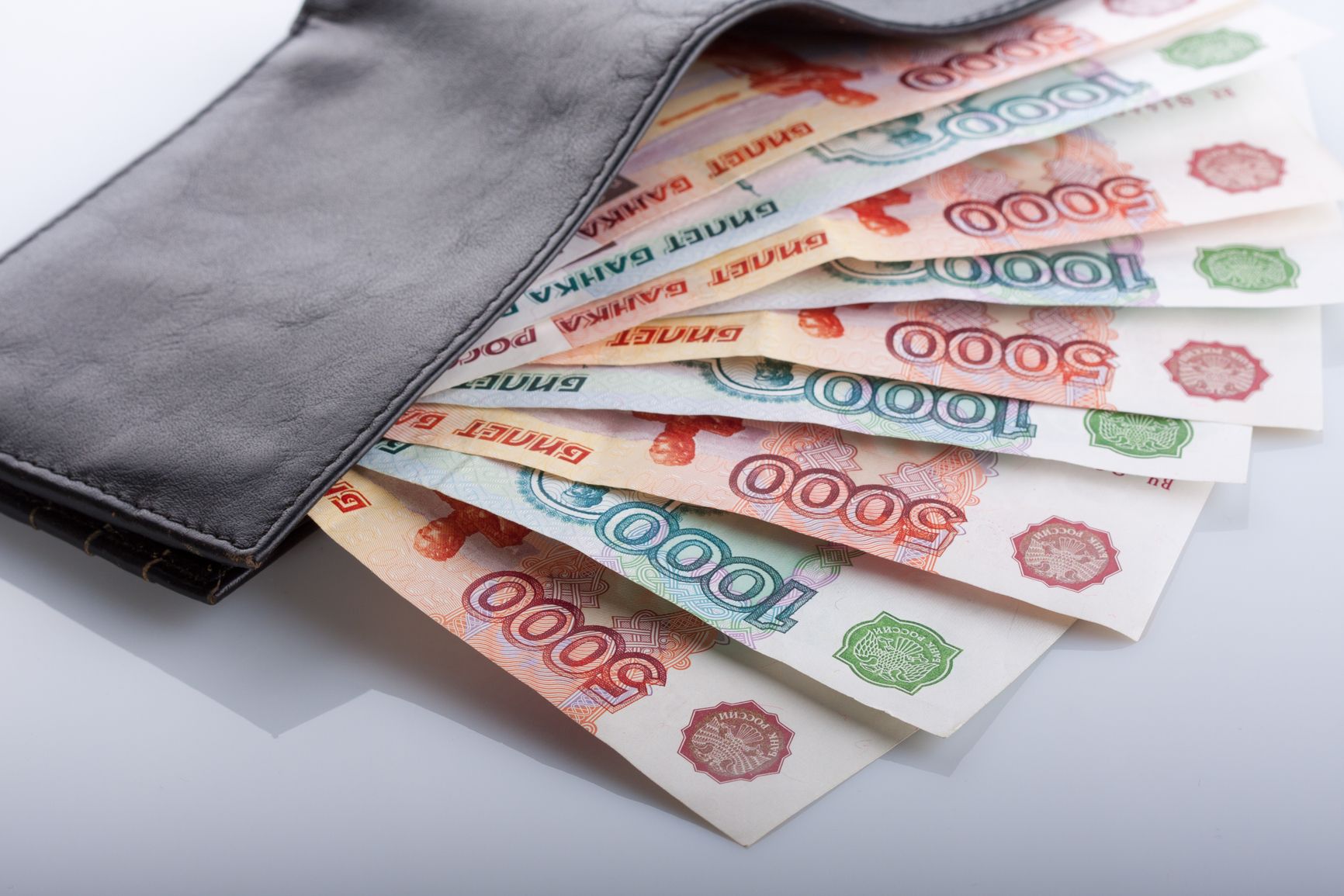 Россияне набрали кредитов «до зарплаты»