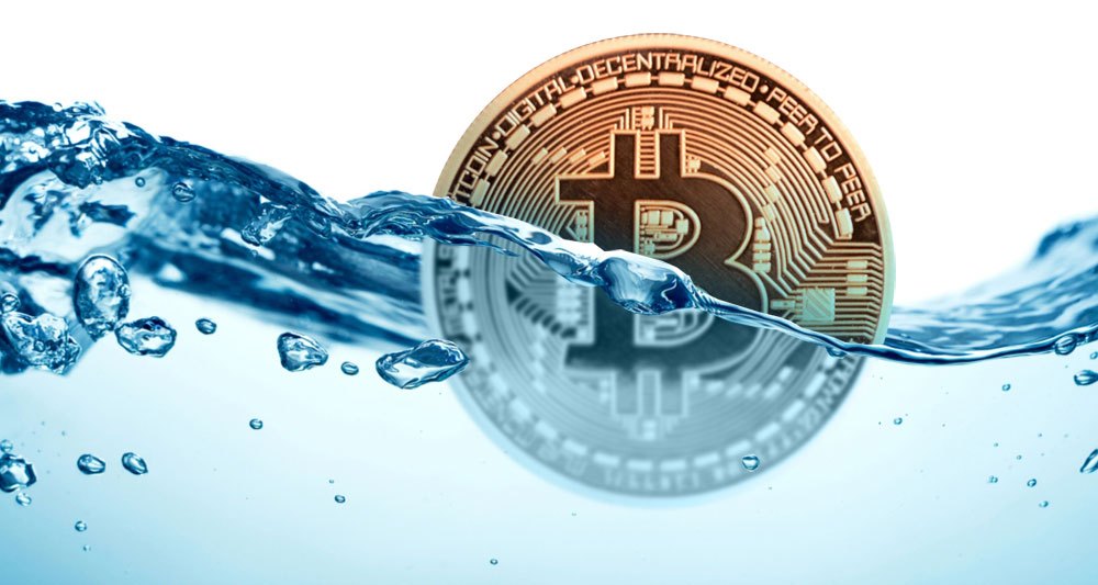 Биткоин подешевел до $4,5 тыс, Bitcoin Cash теряет 45%